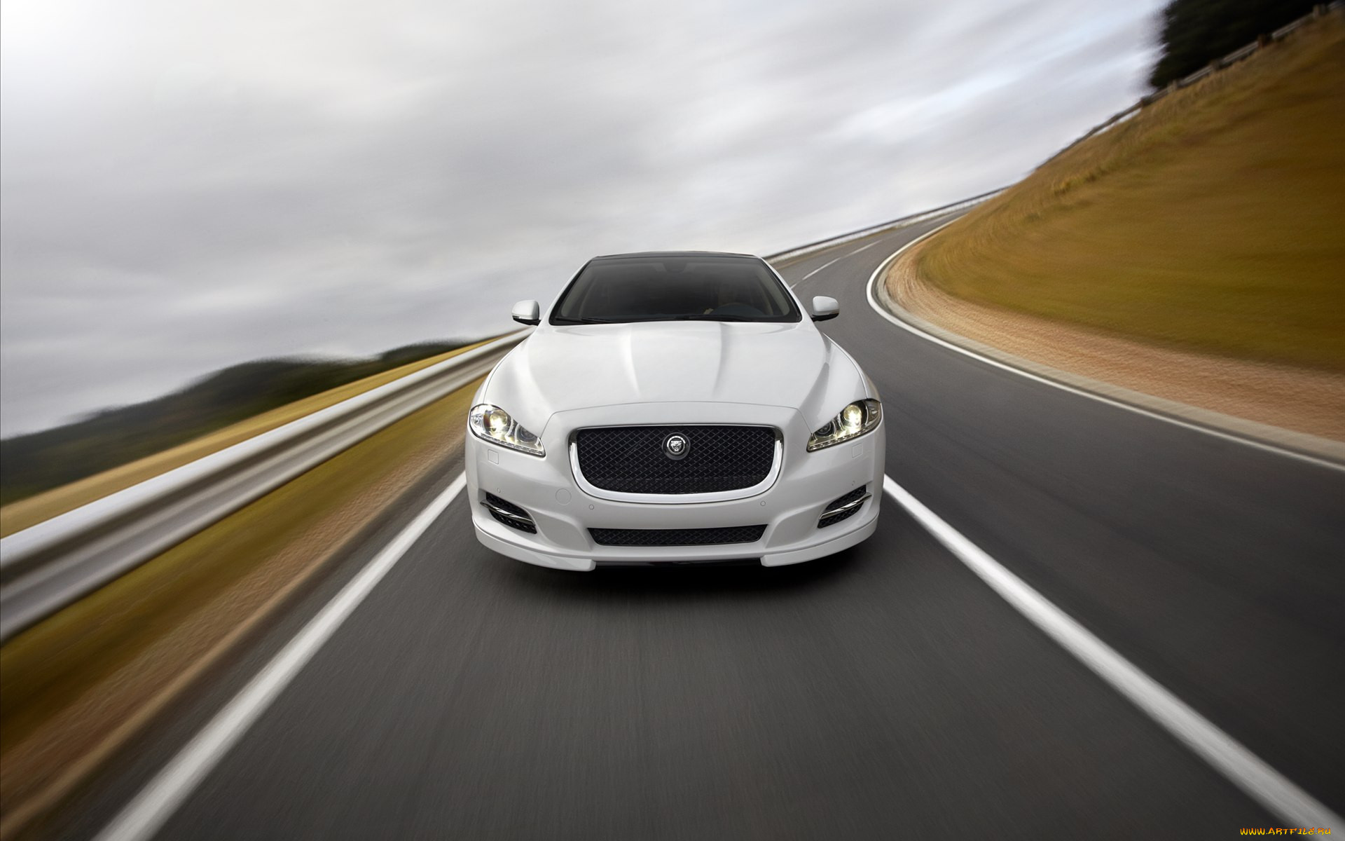 jaguar, xj, 2012, gets, sport, and, speed, packs, 